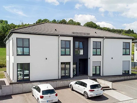 Mehrfamilienhaus mit 4 Wohnungen - Außen Front